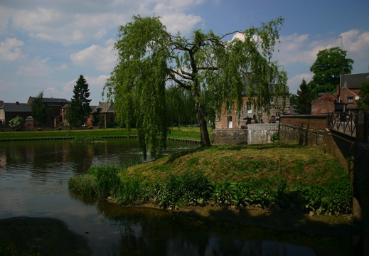 2004 0520 140618AA.JPG