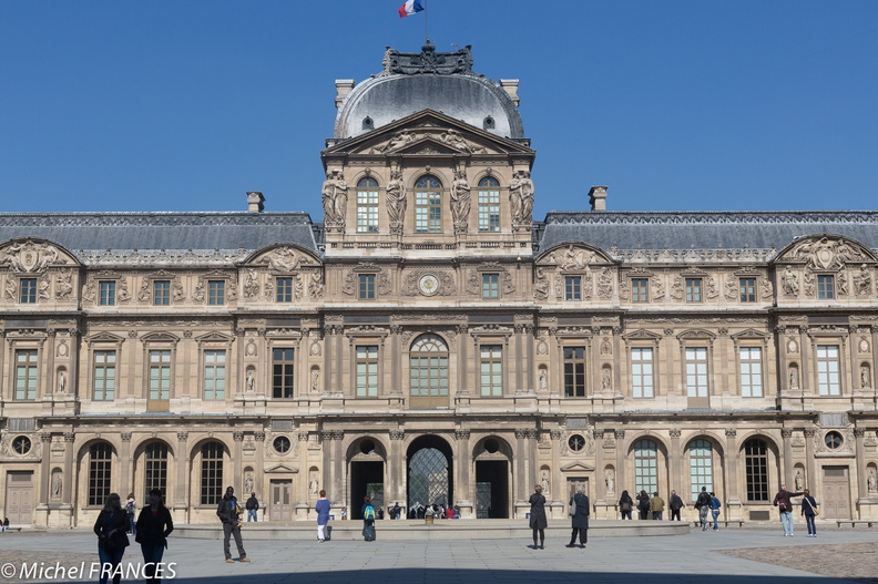 Le_Louvre_mai_2014-03.jpg
