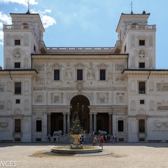 La facade de la Villa Medicis, côté jardins