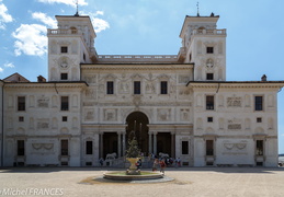 La facade de la Villa Medicis, côté jardins