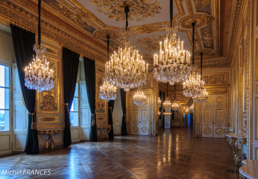 À l'Hôtel de la Marine